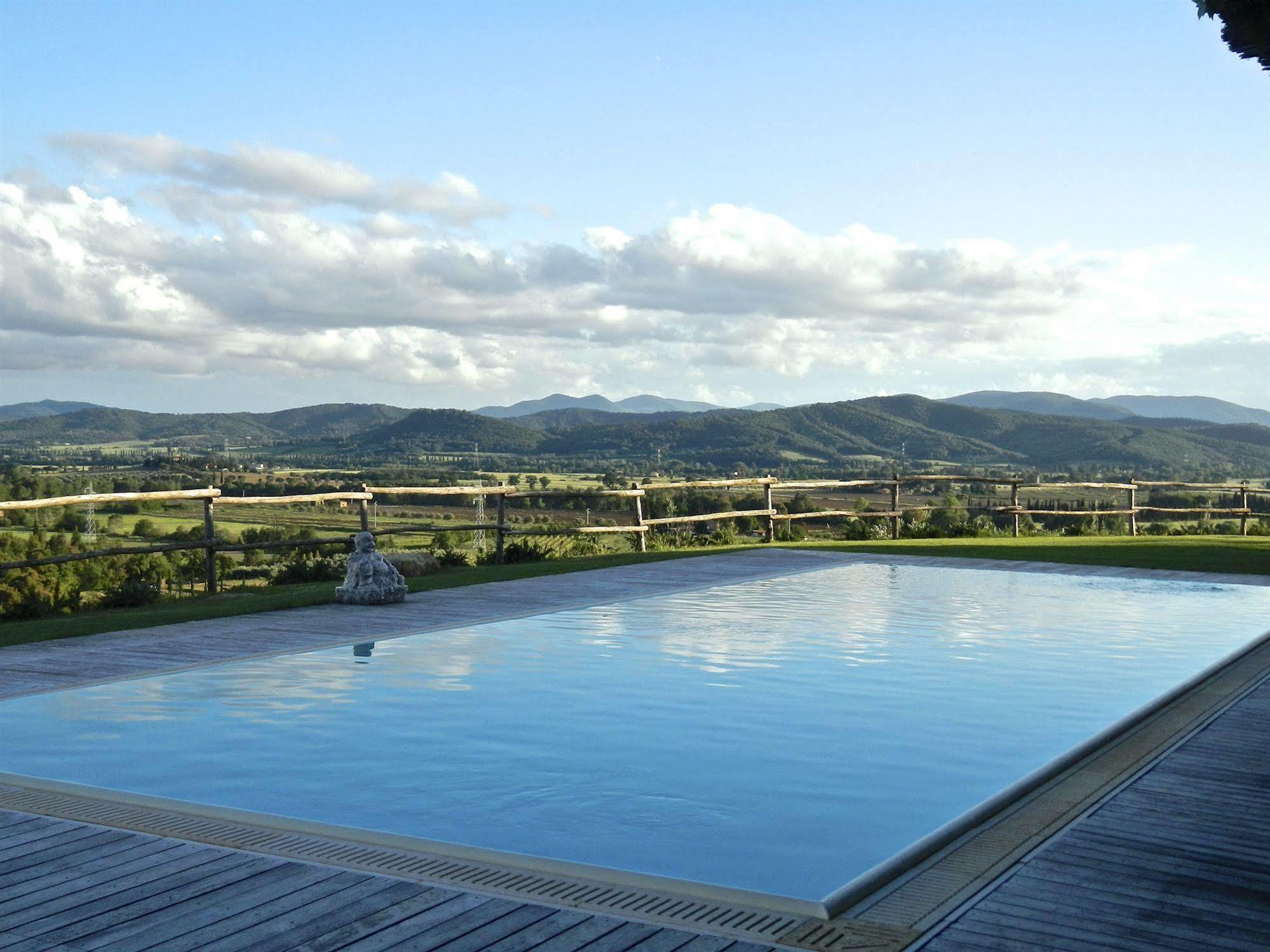 Wine Resort Conti Di San Bonifacio Montemassi Exterior foto